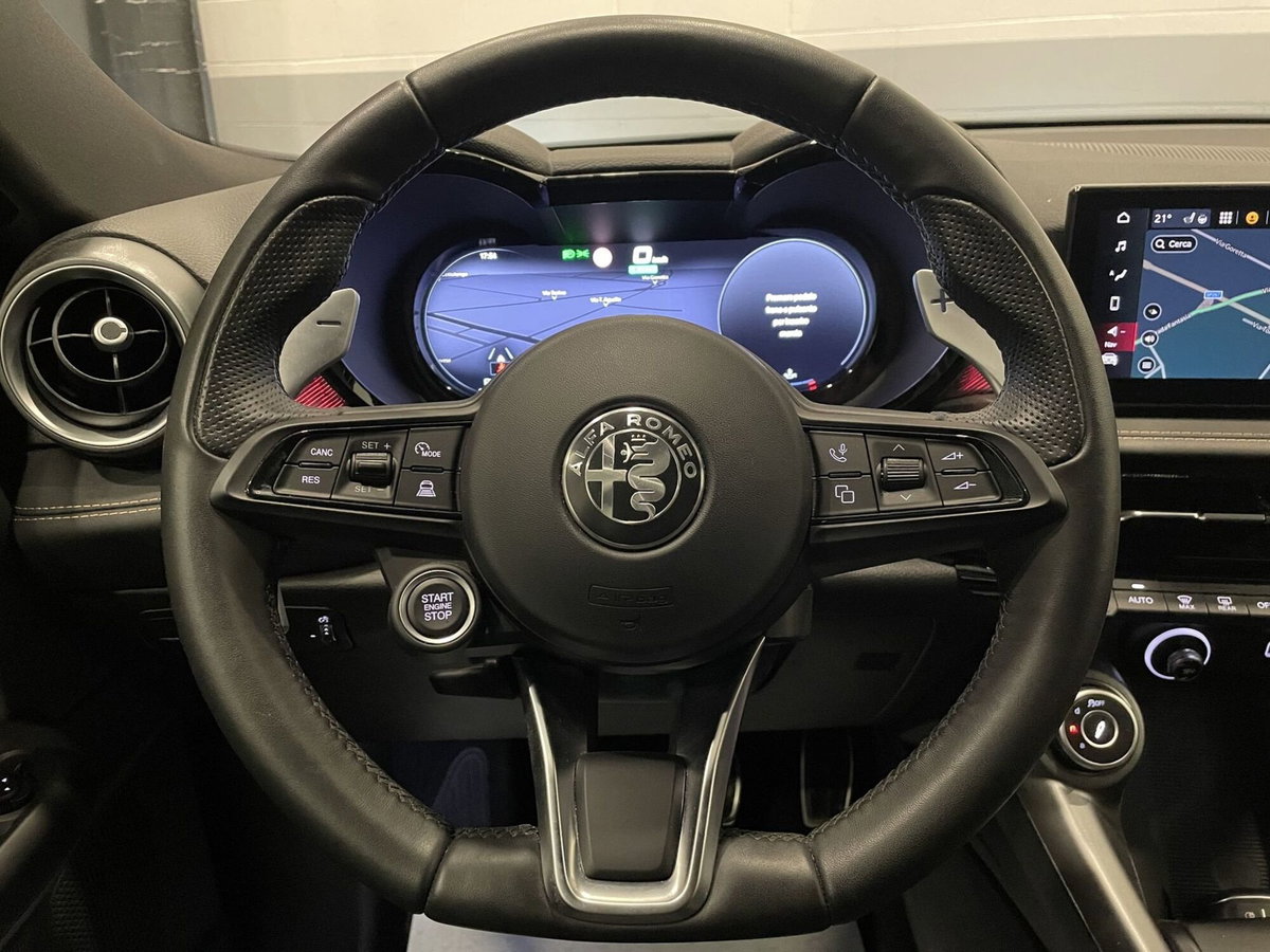 Alfa Romeo Tonale 1.6 Veloce 130cv tct6 (12)