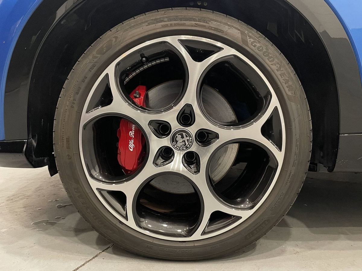 Alfa Romeo Tonale 1.6 Veloce 130cv tct6 (9)