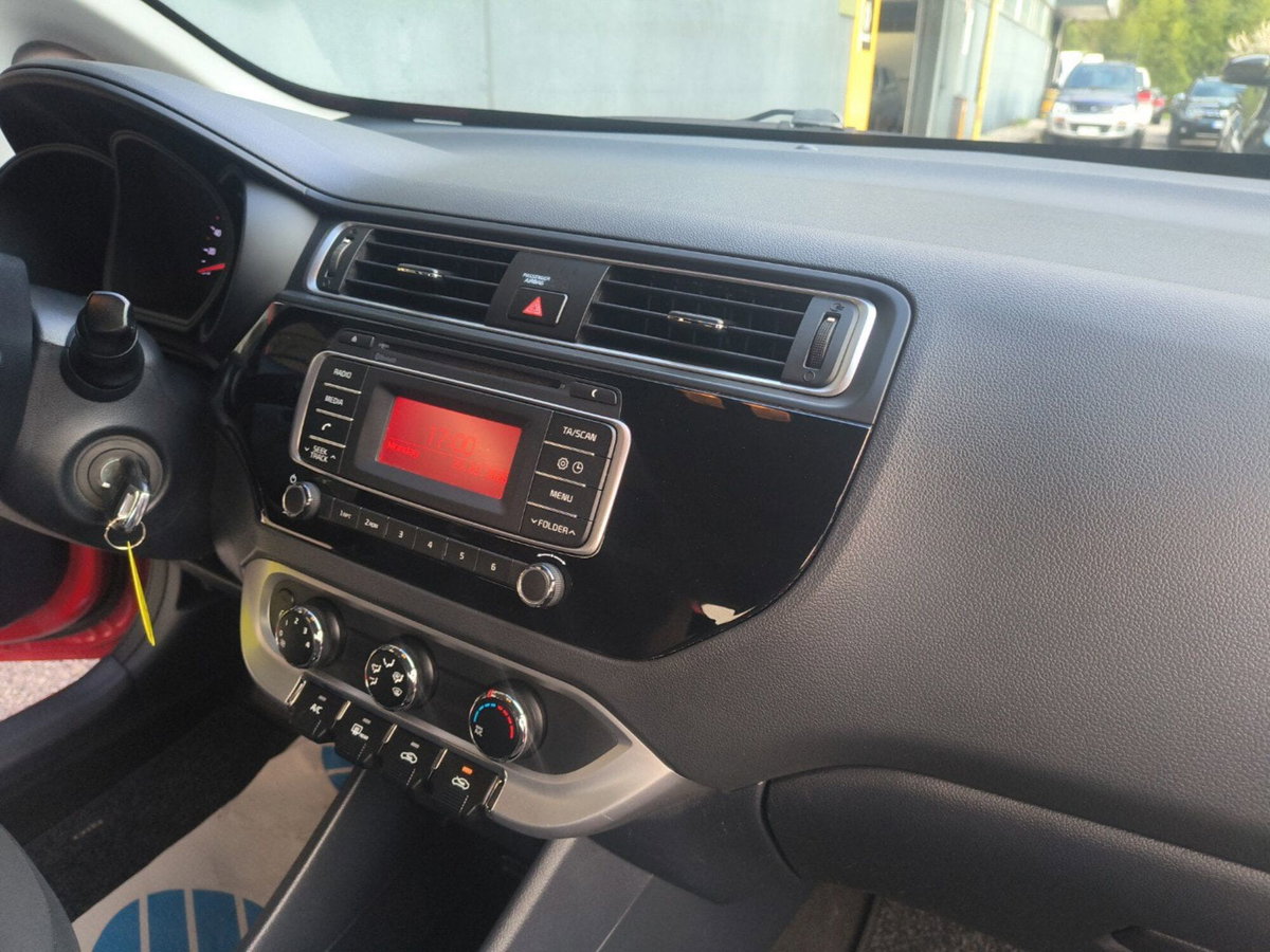 Kia Rio 1.2 CVVT 5p. ECO GPL Cool (14)