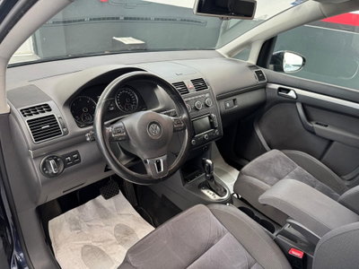 Volkswagen Touran 2.0 TDI 177 CV DSG Highline (13)