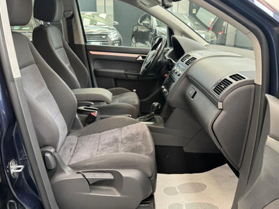 Volkswagen Touran 2.0 TDI 177 CV DSG Highline (5)