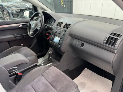 Volkswagen Touran 2.0 TDI 177 CV DSG Highline (6)