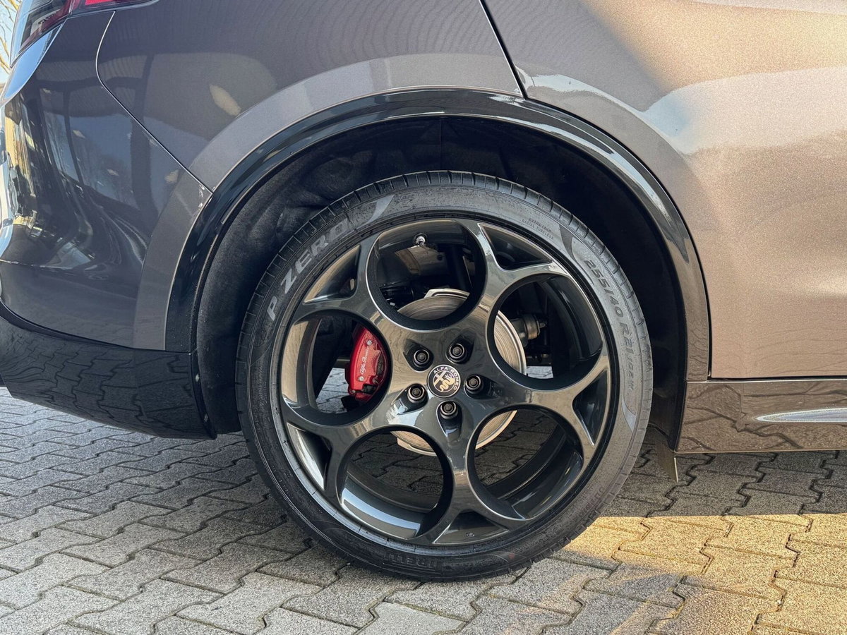 Alfa Romeo Stelvio Stelvio 2.2 Turbodiesel 210 CV AT8 Q4 Veloce (11)