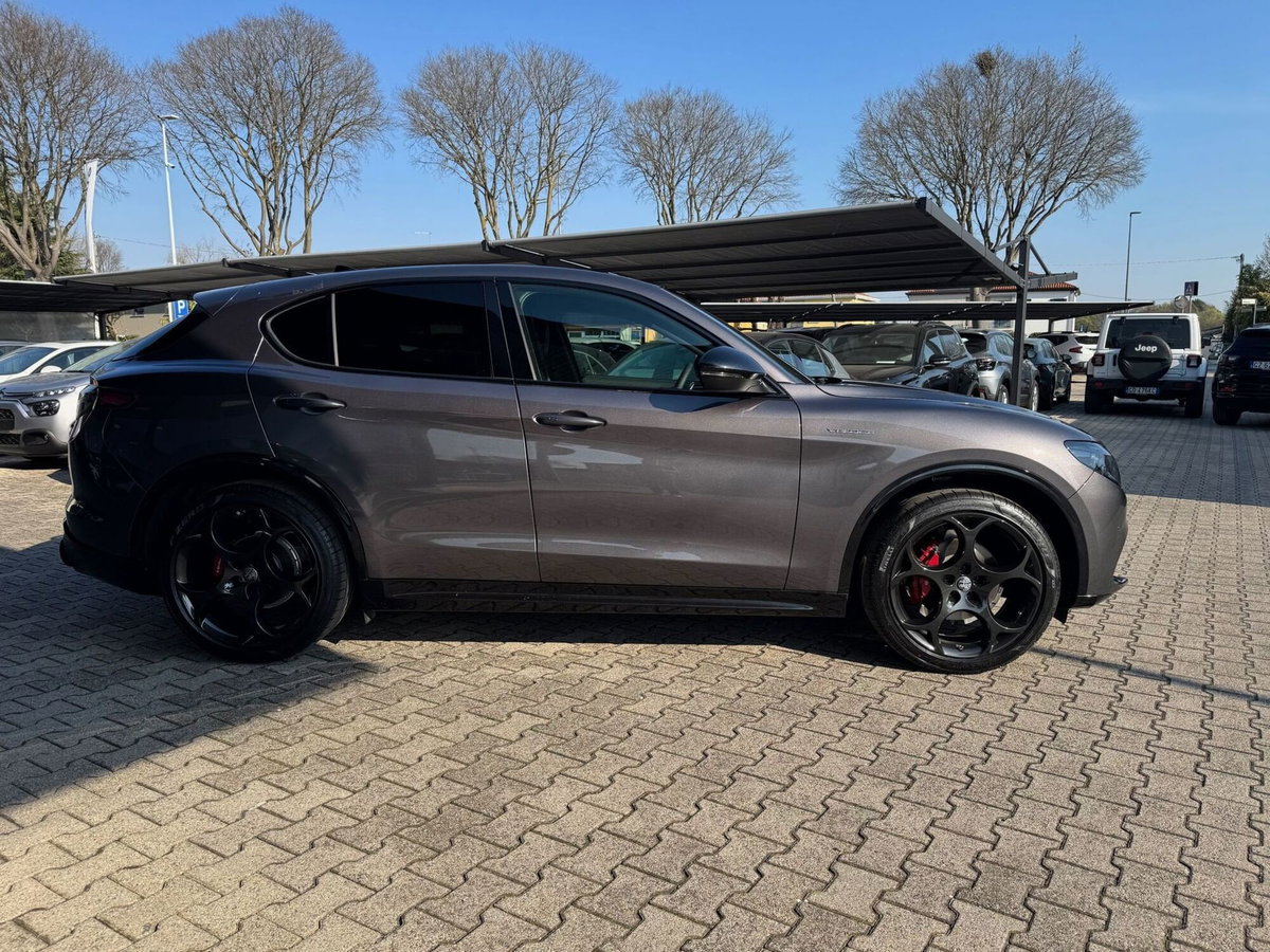 Alfa Romeo Stelvio Stelvio 2.2 Turbodiesel 210 CV AT8 Q4 Veloce (6)