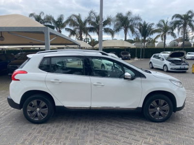 Peugeot 2008 e-HDi 92 CV Stop&Start ETG6 Allure (18)