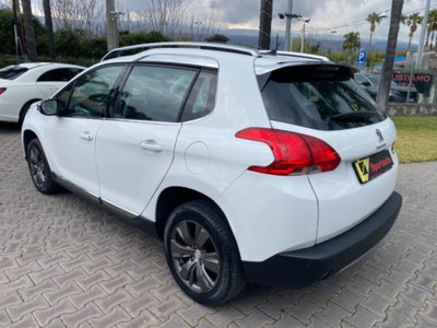 Peugeot 2008 e-HDi 92 CV Stop&Start ETG6 Allure (4)