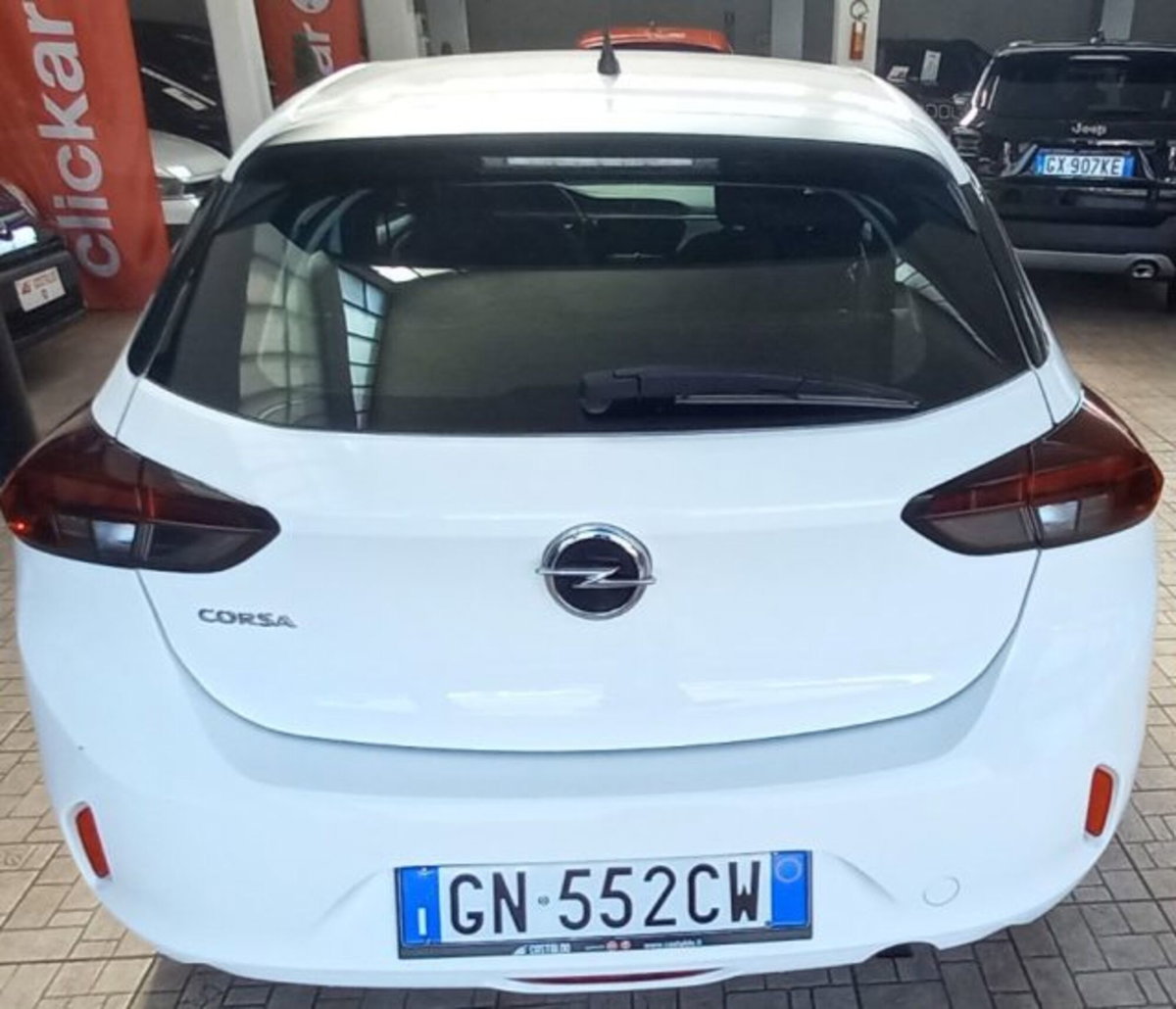 Opel Corsa 1.2 Edition (3)