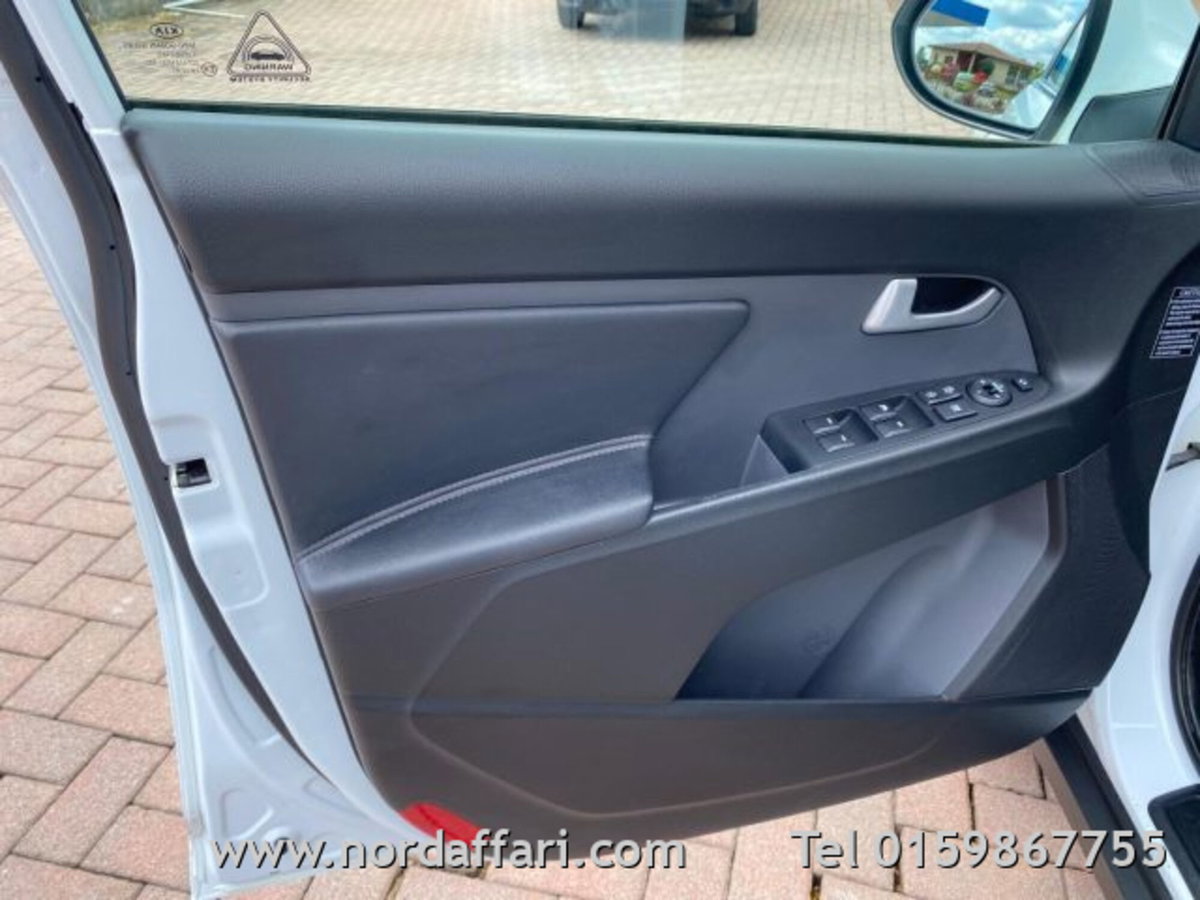Kia Sportage 2.0 CRDI VGT 2WD Active (13)
