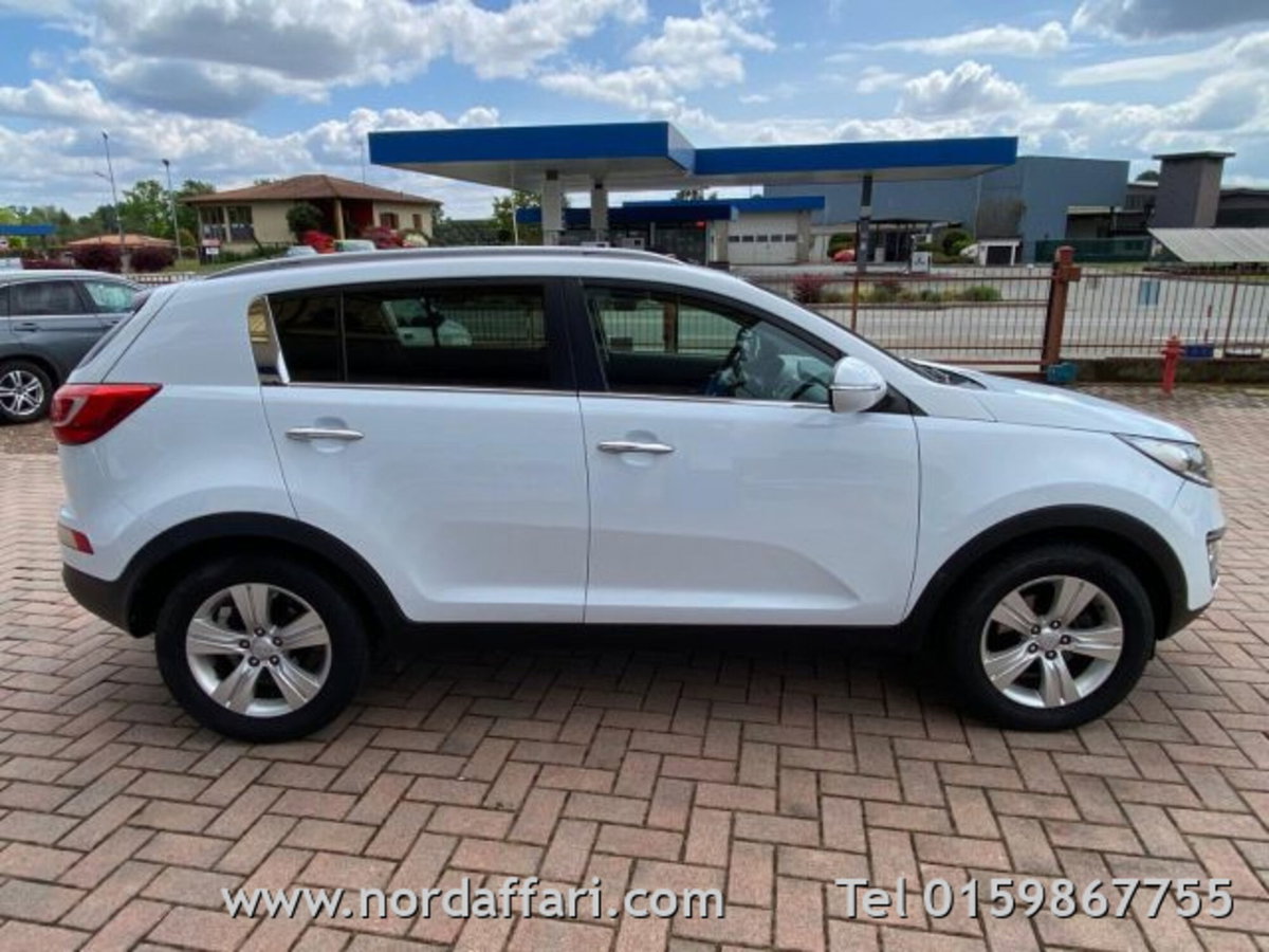 Kia Sportage 2.0 CRDI VGT 2WD Active (6)