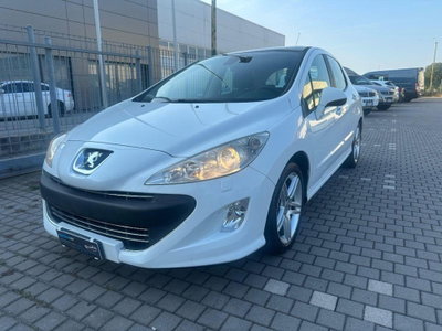 Peugeot 308 1.6 HDi 110CV 5p. Sportium (3)