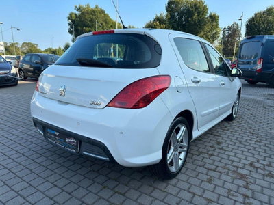 Peugeot 308 1.6 HDi 110CV 5p. Sportium (9)