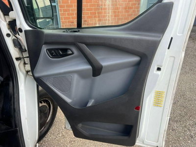 Ford Transit Custom Furgone 290 2.2 TDCi 125CV PC-DC Furgone Entry (19)