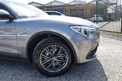 Alfa Romeo Stelvio Stelvio 2.2 Turbodiesel 180 CV AT8 Q4 Business (12)