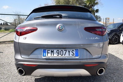 Alfa Romeo Stelvio Stelvio 2.2 Turbodiesel 180 CV AT8 Q4 Business (18)