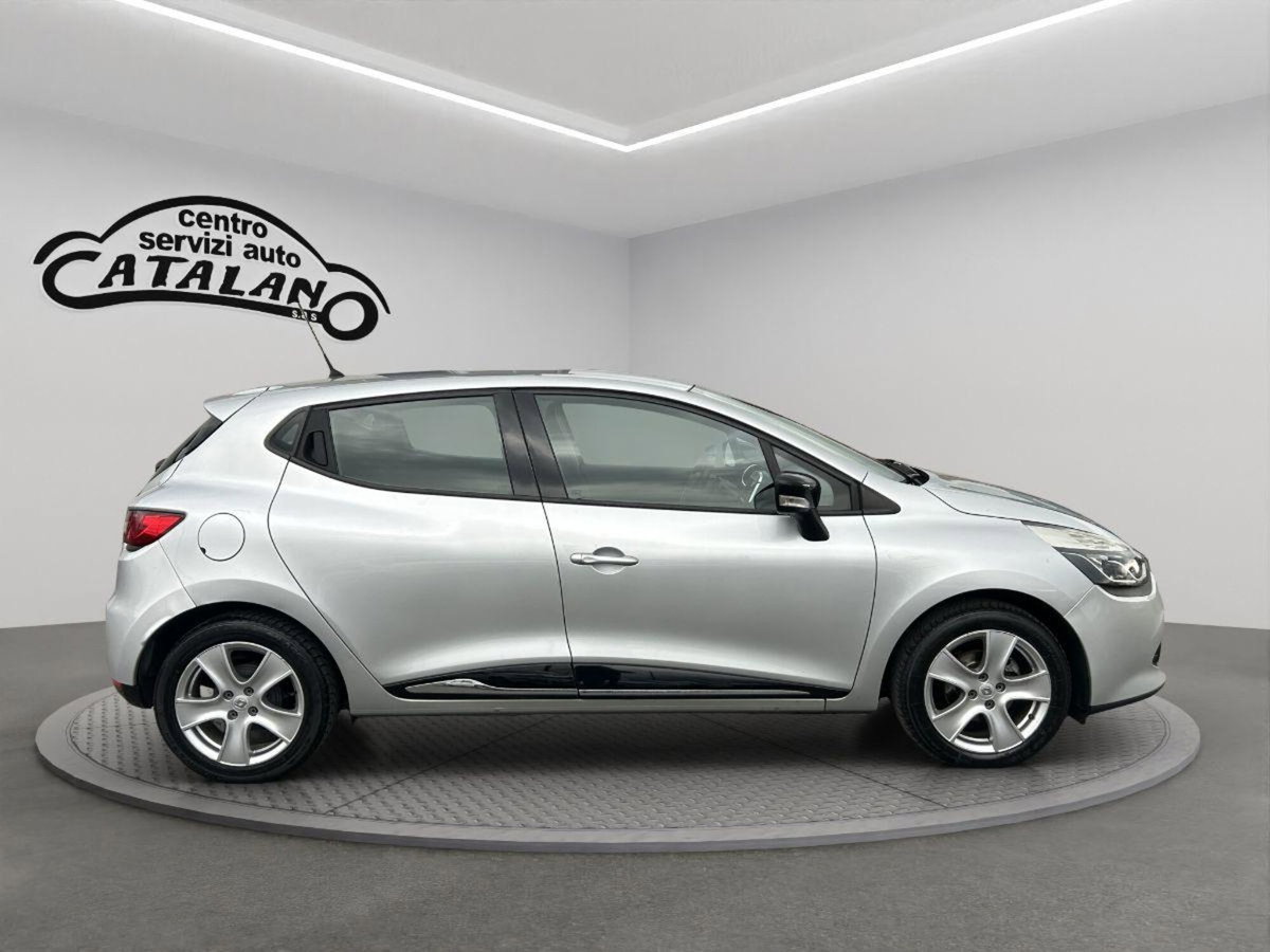 Renault Clio 1.5 dCi 75CV 5 porte Dynamique (6)