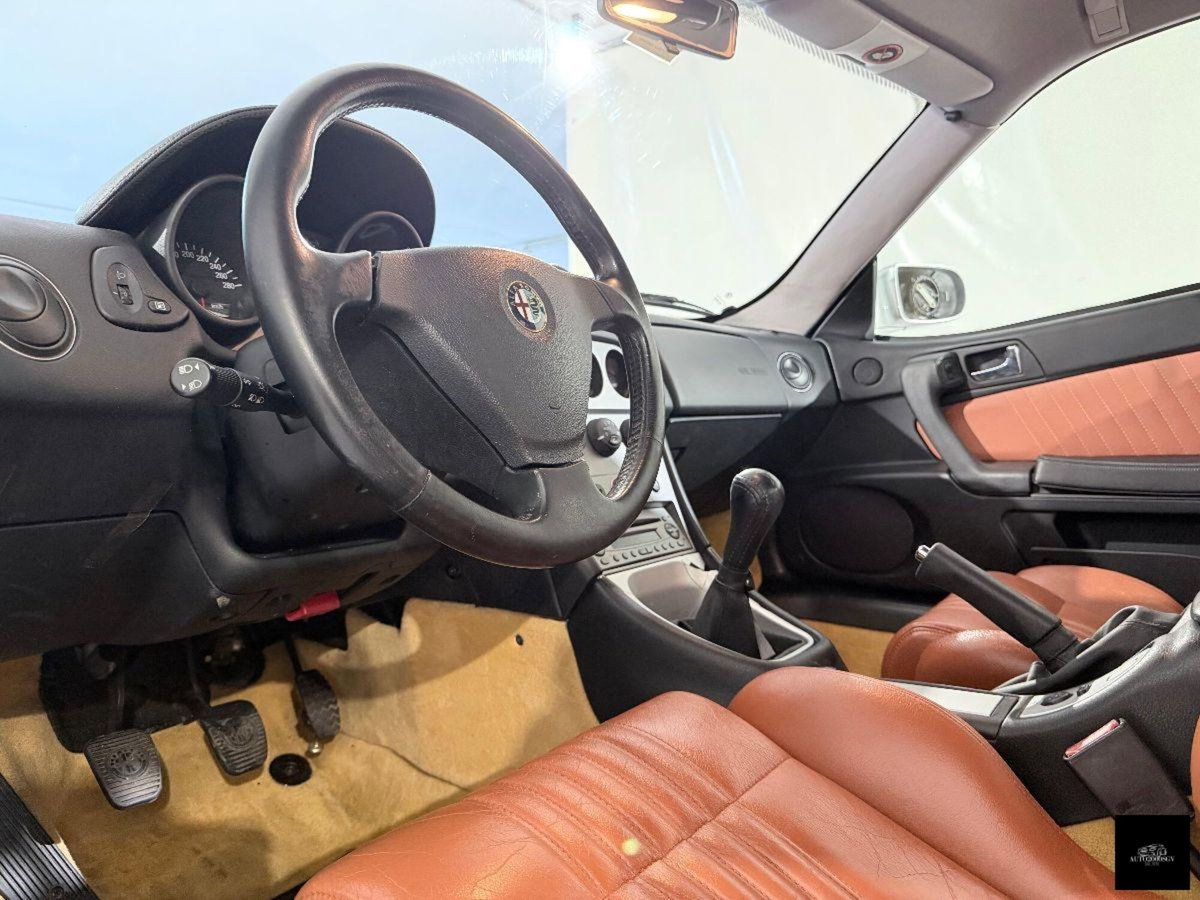 Alfa Romeo Gtv 2.0i JTS 16V cat (13)