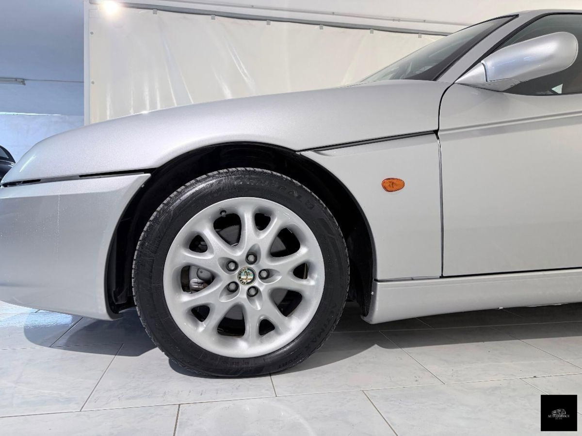 Alfa Romeo Gtv 2.0i JTS 16V cat (5)