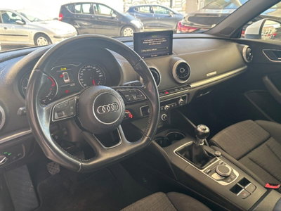Audi A3 Cabrio 1.6 TDI 116 CV Sport (10)