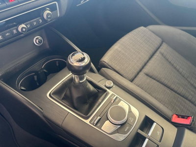 Audi A3 Cabrio 1.6 TDI 116 CV Sport (12)