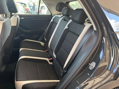 Volkswagen T-Roc 2.0 tdi R-Line 4motion 150cv dsg (11)