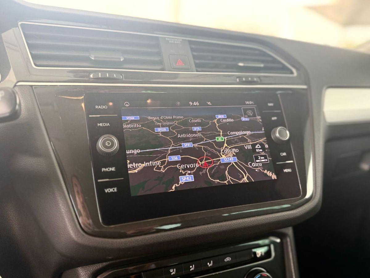 Volkswagen Tiguan 2.0 TDI 150 CV SCR DSG 4MOTION Elegance (13)