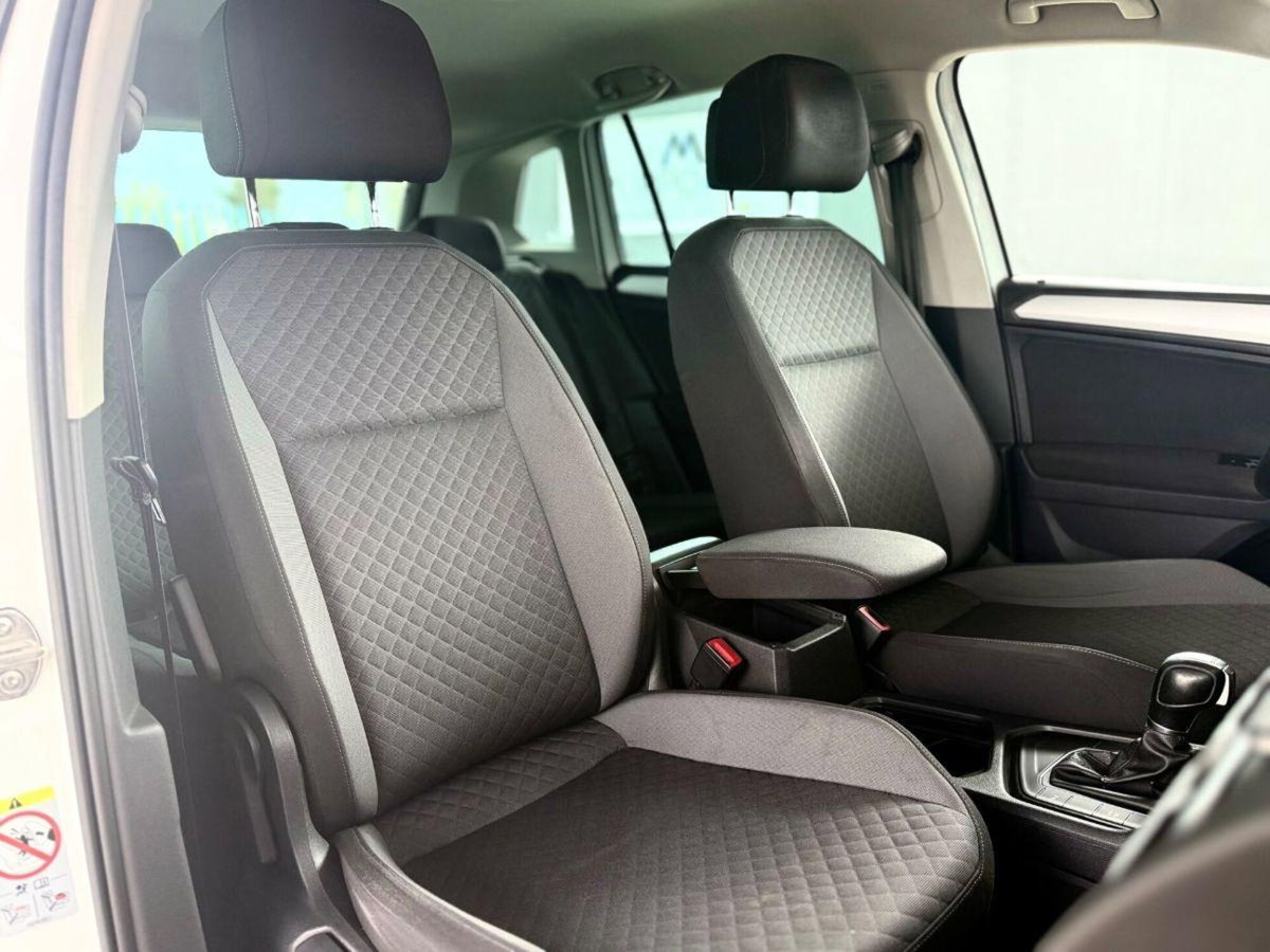 Volkswagen Tiguan 2.0 TDI 150 CV SCR DSG 4MOTION Elegance (20)