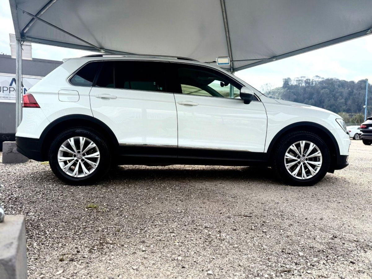 Volkswagen Tiguan 2.0 TDI 150 CV SCR DSG 4MOTION Elegance (4)
