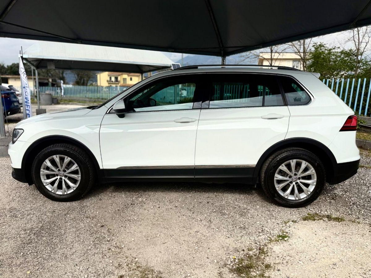 Volkswagen Tiguan 2.0 TDI 150 CV SCR DSG 4MOTION Elegance (8)