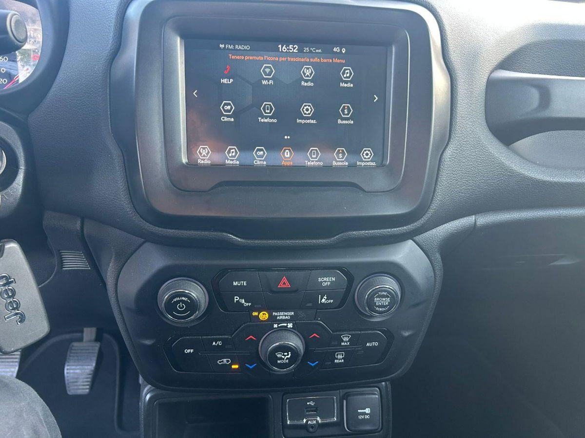 Jeep Renegade 1.6 Mjt DDCT 120 CV Limited (12)