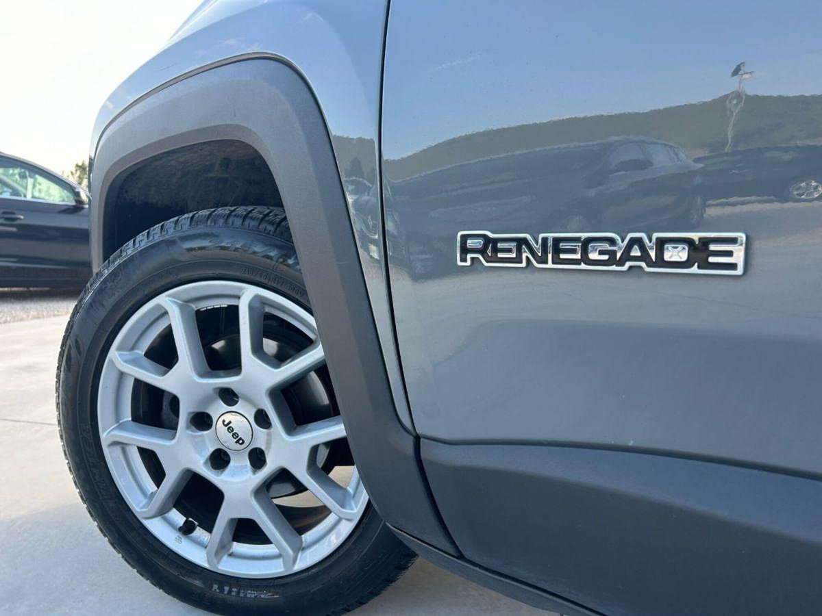 Jeep Renegade 1.6 Mjt DDCT 120 CV Limited (19)