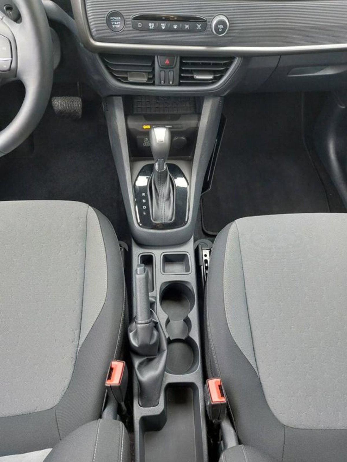 Ford Tourneo Courier 1.0 EcoBoost 100 CV Titanium (10)