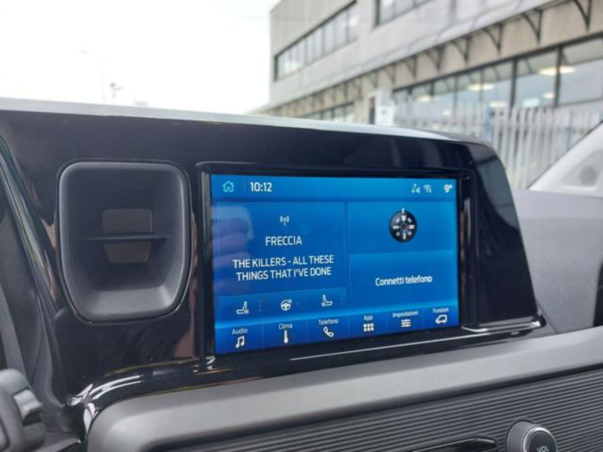 Ford Tourneo Courier 1.0 EcoBoost 100 CV Titanium (11)