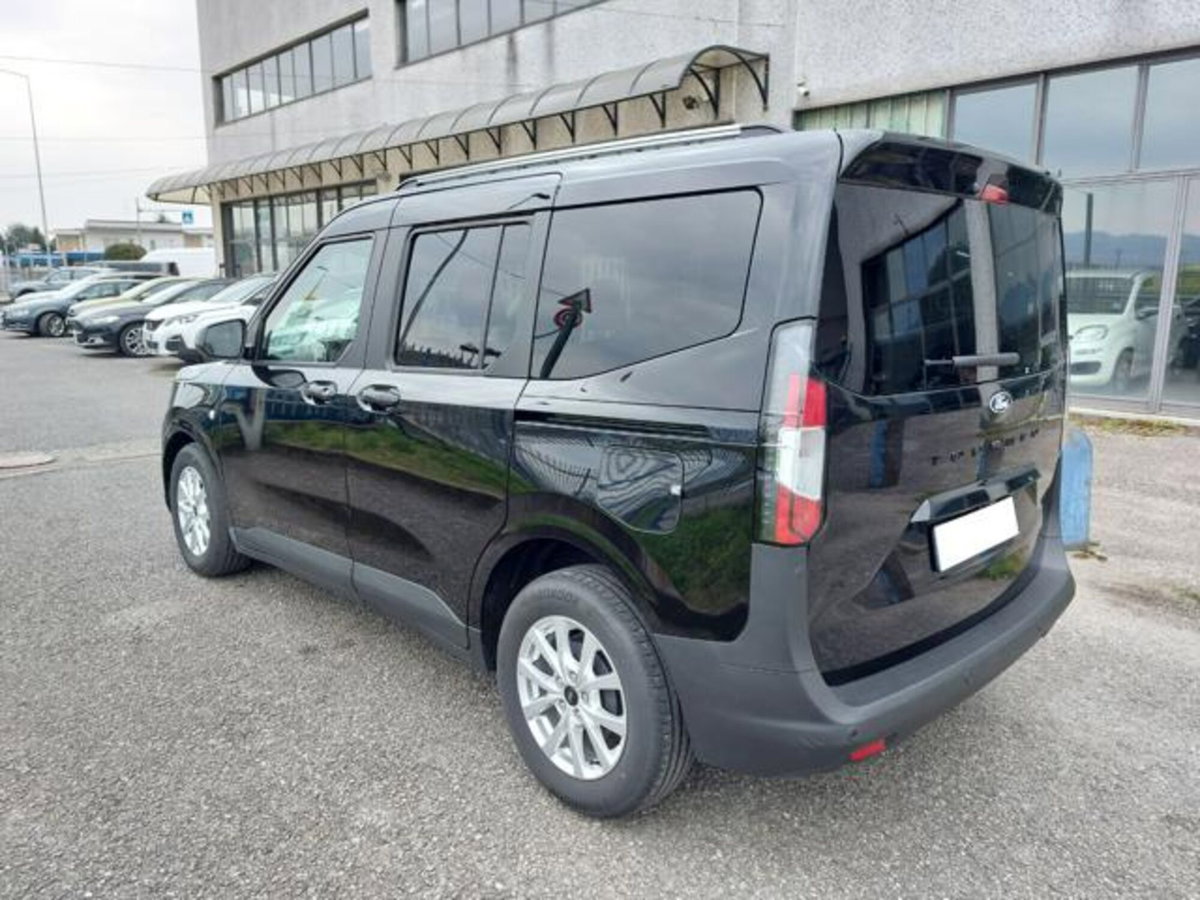Ford Tourneo Courier 1.0 EcoBoost 100 CV Titanium (2)