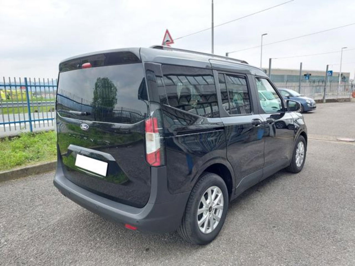 Ford Tourneo Courier 1.0 EcoBoost 100 CV Titanium (3)