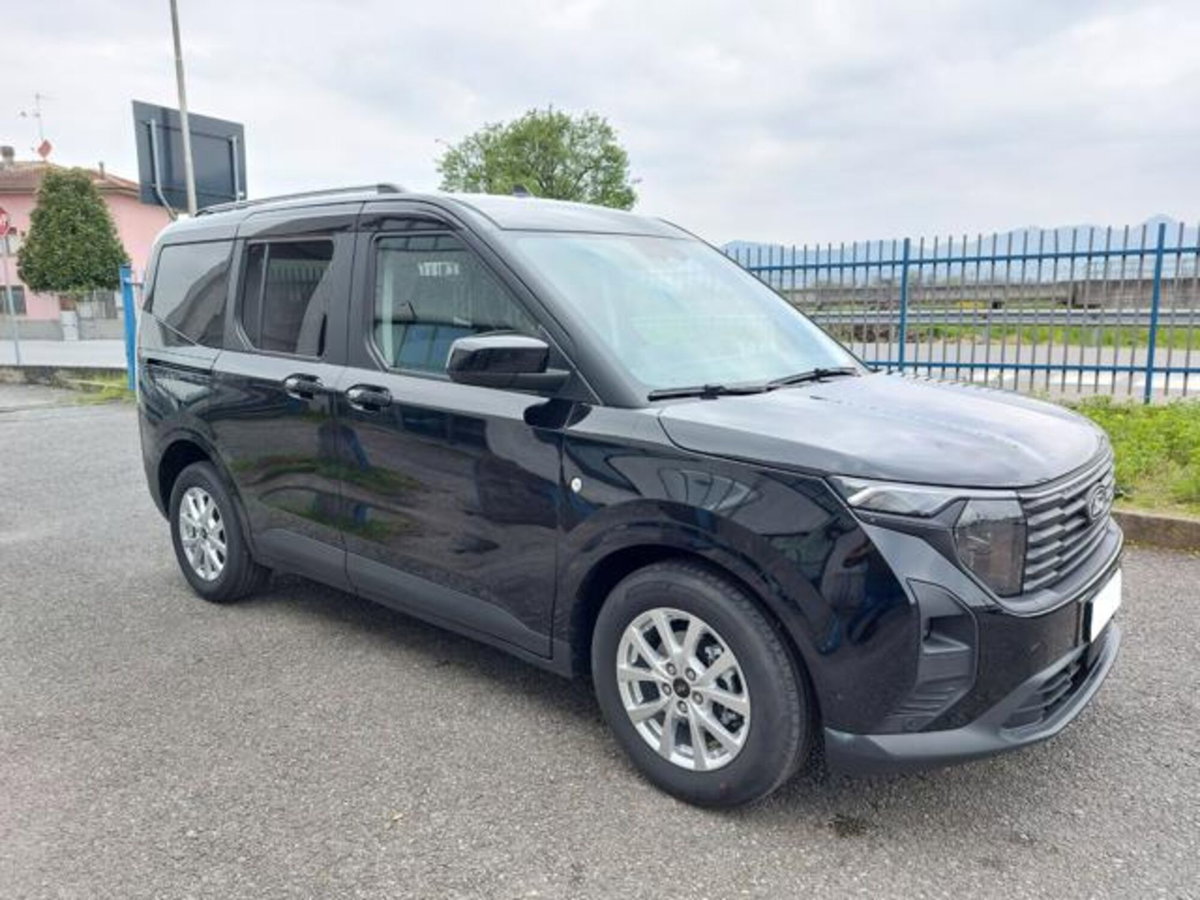 Ford Tourneo Courier 1.0 EcoBoost 100 CV Titanium (4)