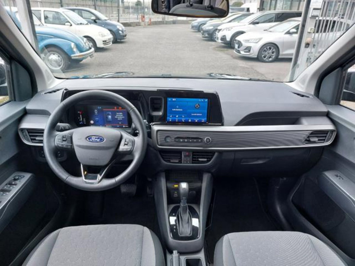 Ford Tourneo Courier 1.0 EcoBoost 100 CV Titanium (9)