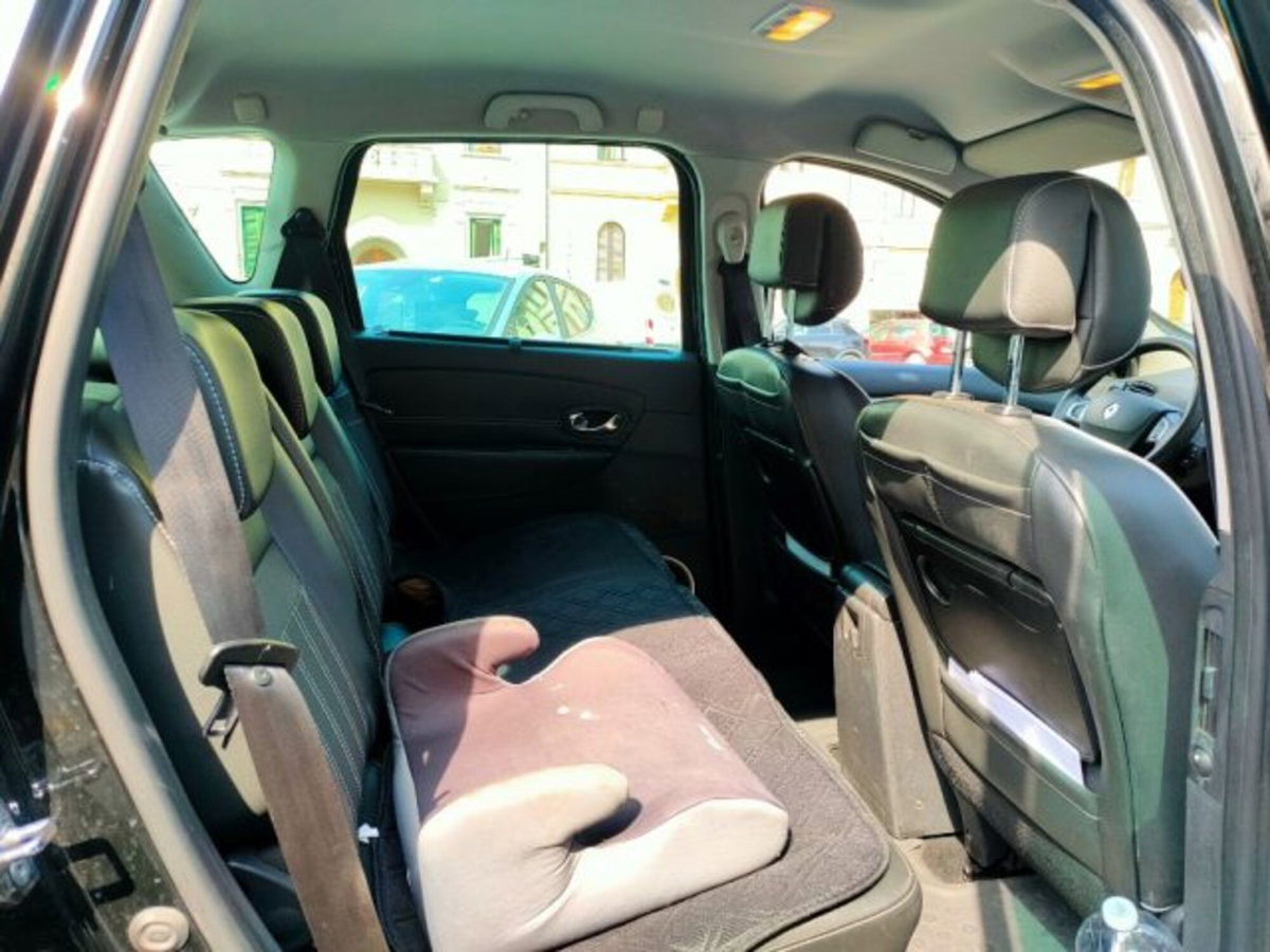 Renault Scenic E-Tech Electric 1.5 dCi 110CV Live (20)