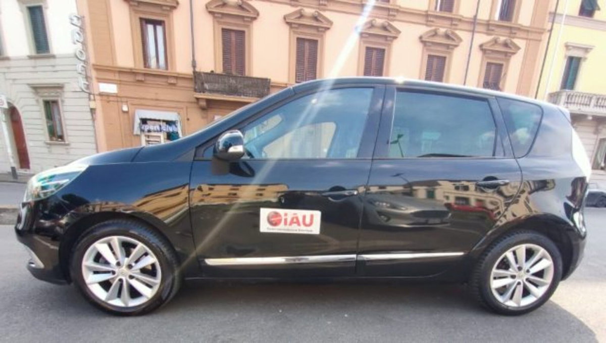 Renault Scenic E-Tech Electric 1.5 dCi 110CV Live (4)
