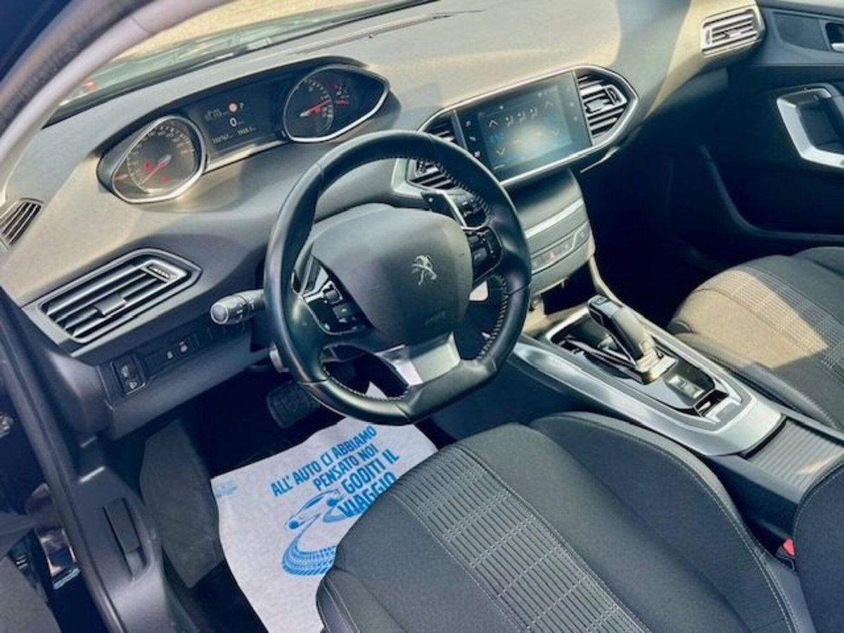 Peugeot 308 BlueHDi 130 S&S EAT6 Allure (16)