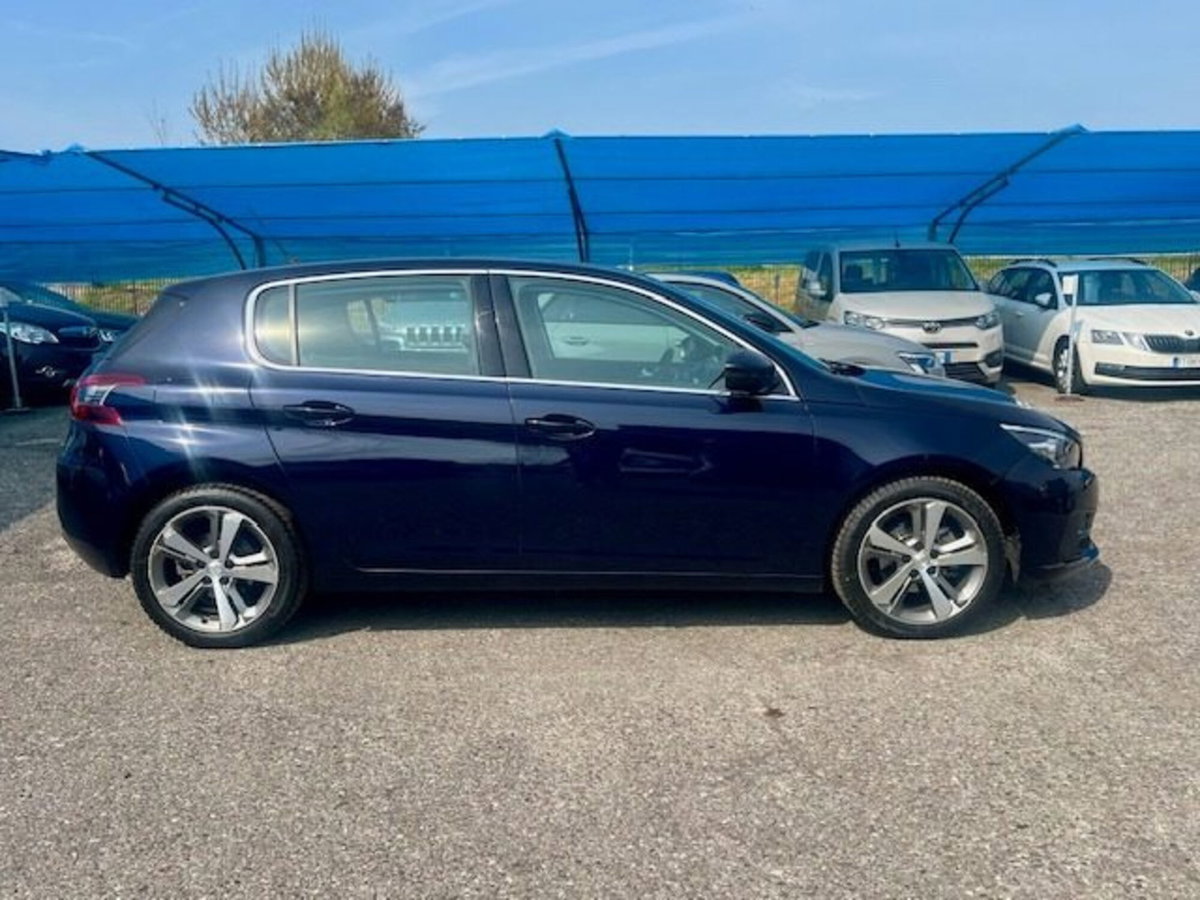 Peugeot 308 BlueHDi 130 S&S EAT6 Allure (6)