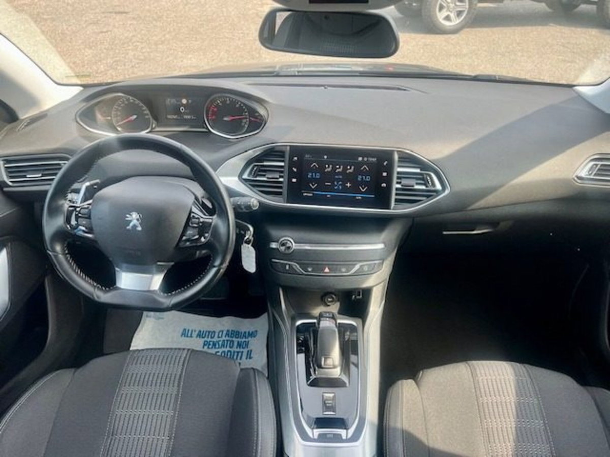 Peugeot 308 BlueHDi 130 S&S EAT6 Allure (7)