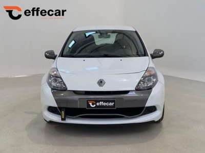 Renault Clio 2.0 16V 203CV 3 porte RS (2)