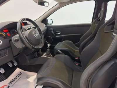 Renault Clio 2.0 16V 203CV 3 porte RS (7)