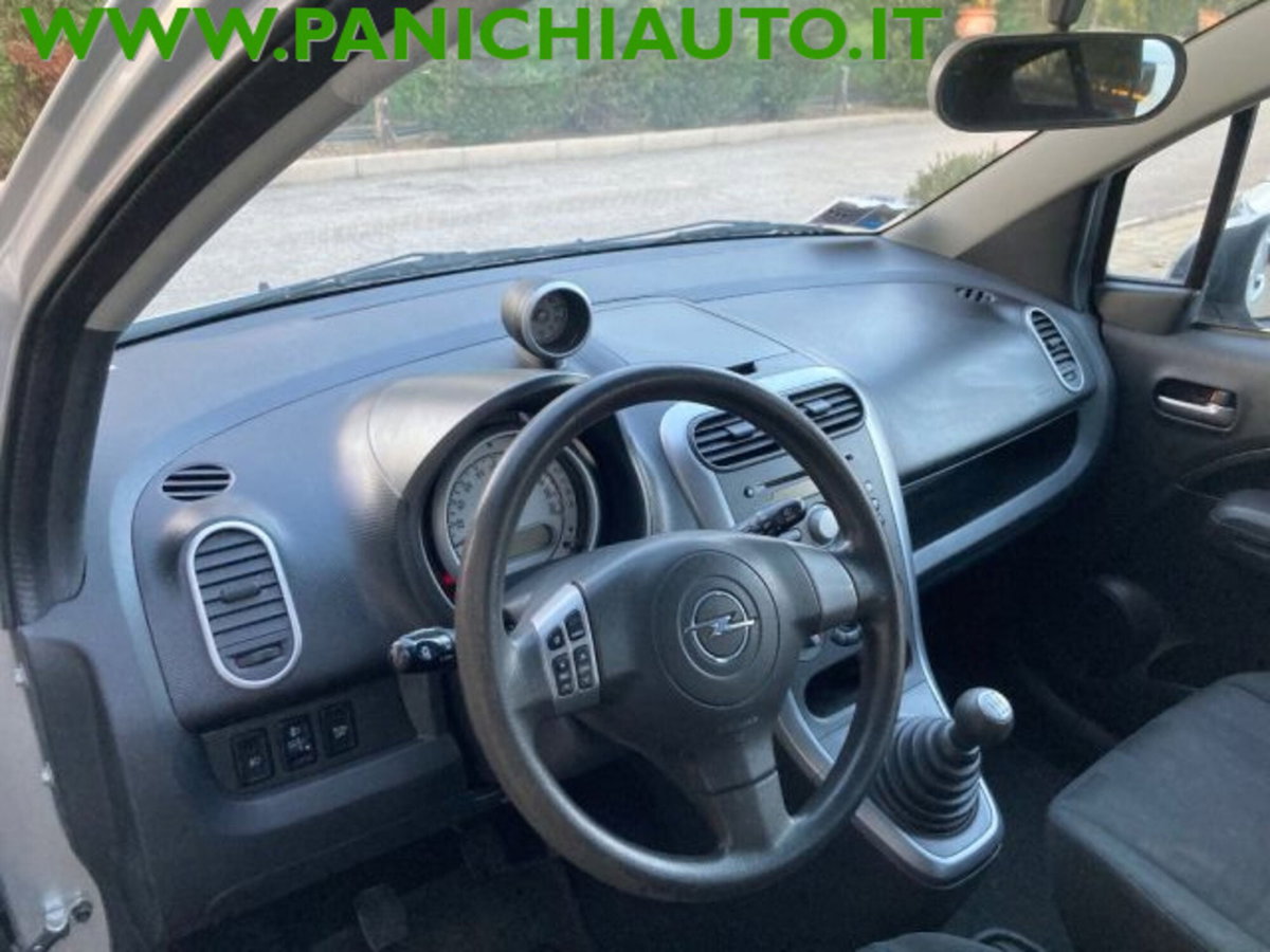 Opel Agila 1.0 12V 65CV Enjoy (12)
