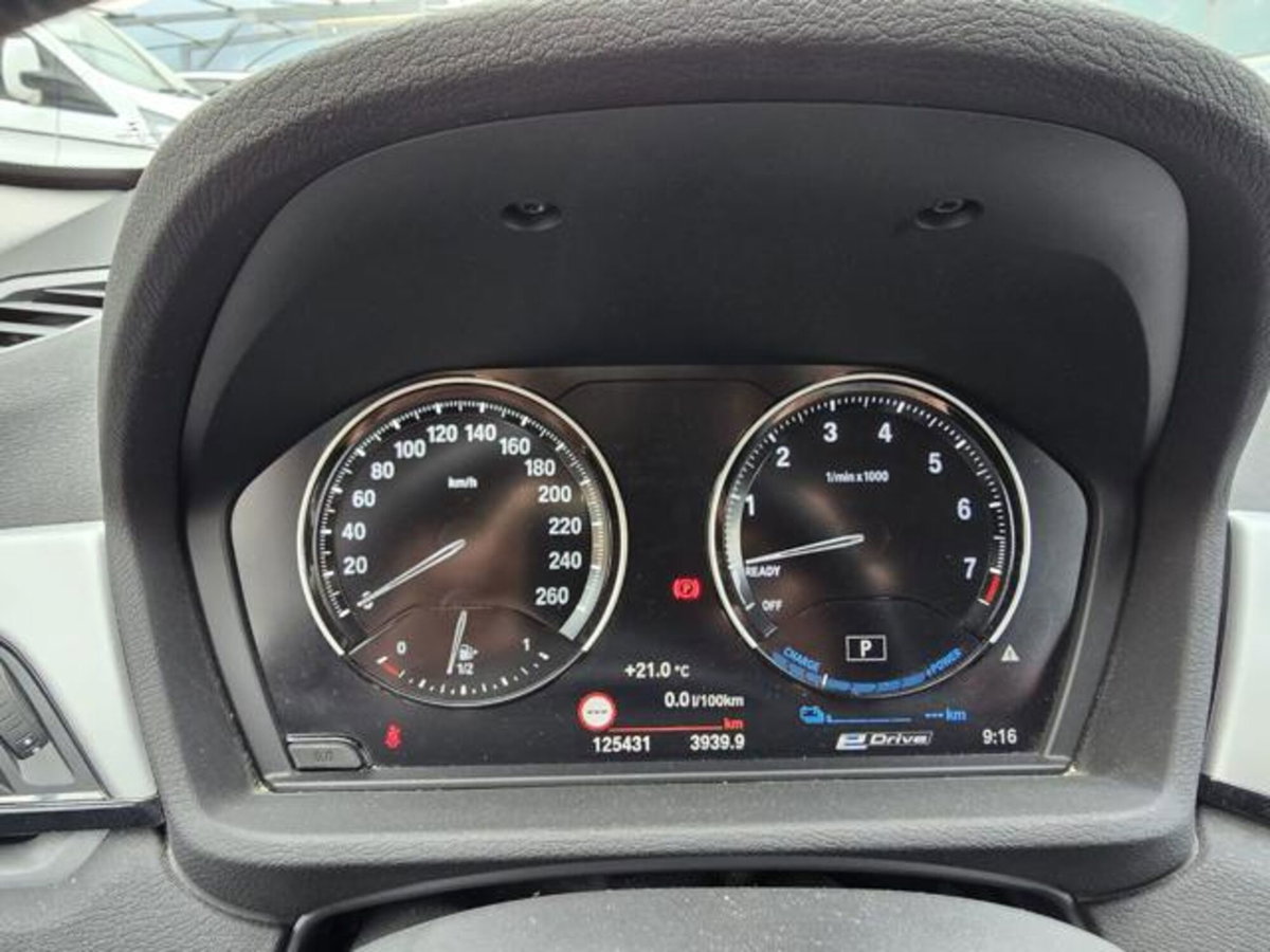 BMW X1 xDrive25e Advantage (17)