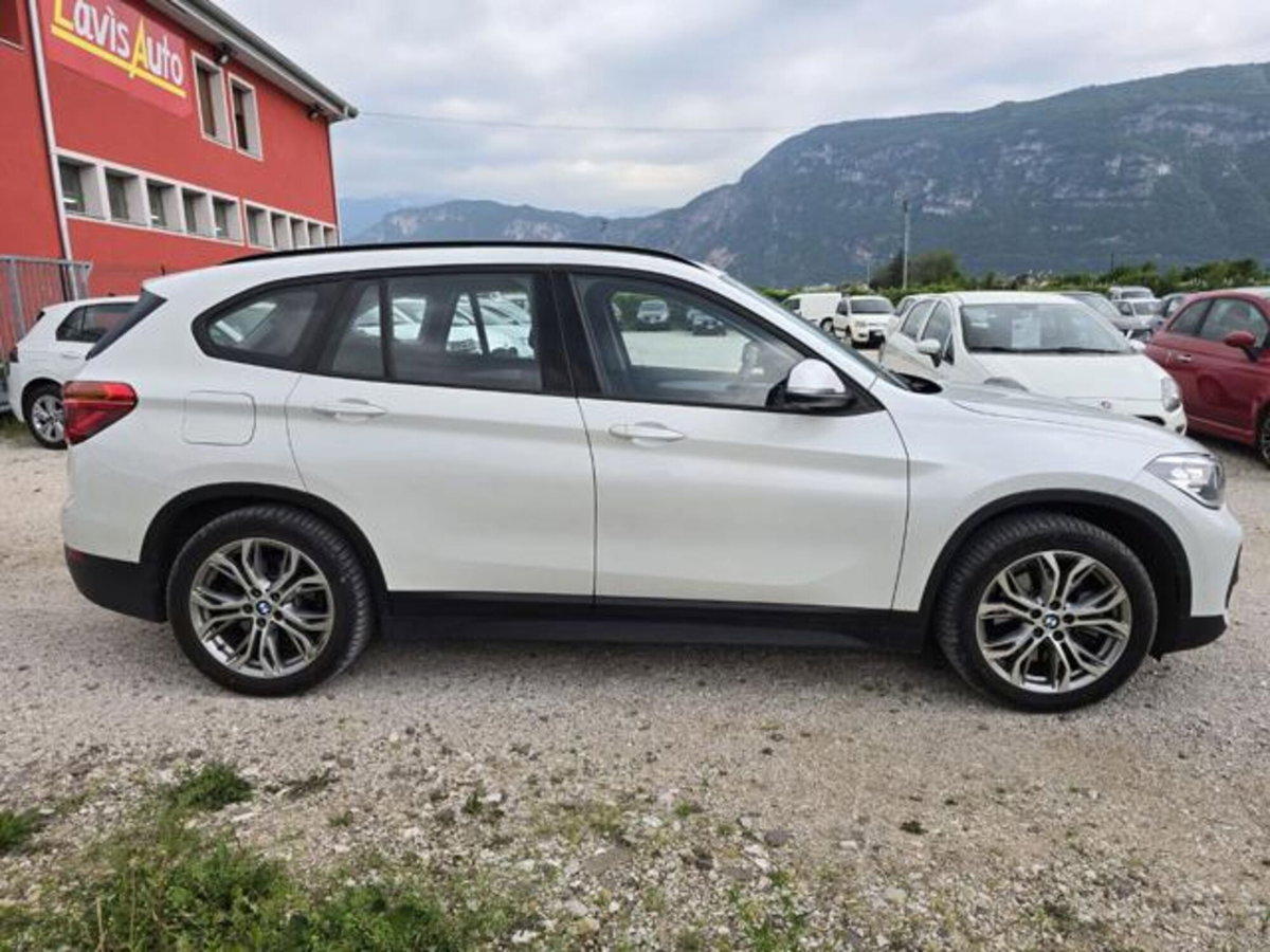 BMW X1 xDrive25e Advantage (6)