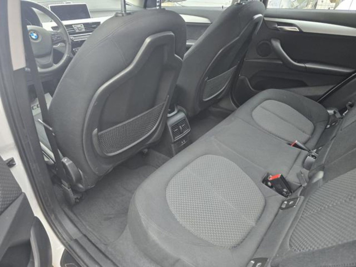 BMW X1 xDrive25e Advantage (8)