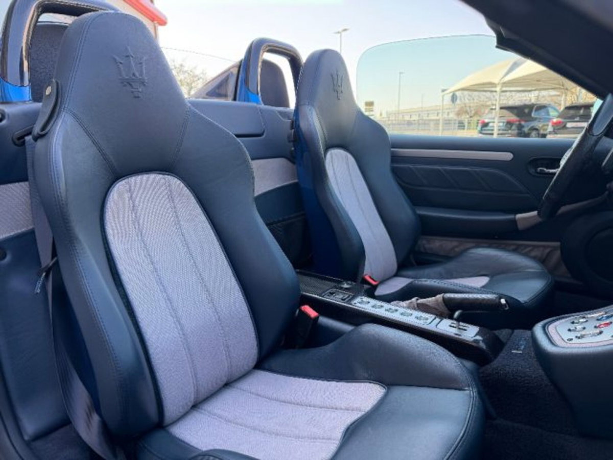 Maserati Spyder 4.2 V8 32V CC 90th Anniversary (13)