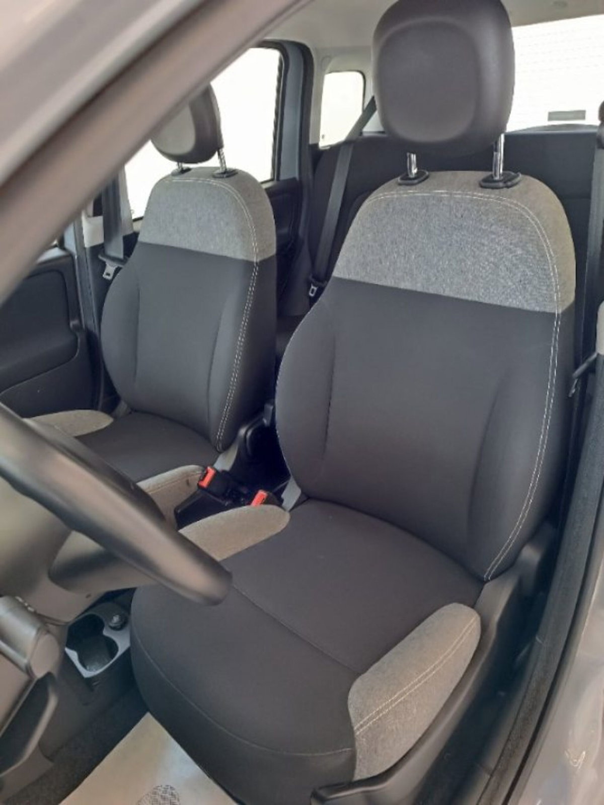 Fiat Panda 1.0 firefly hybrid s&s 70cv (12)