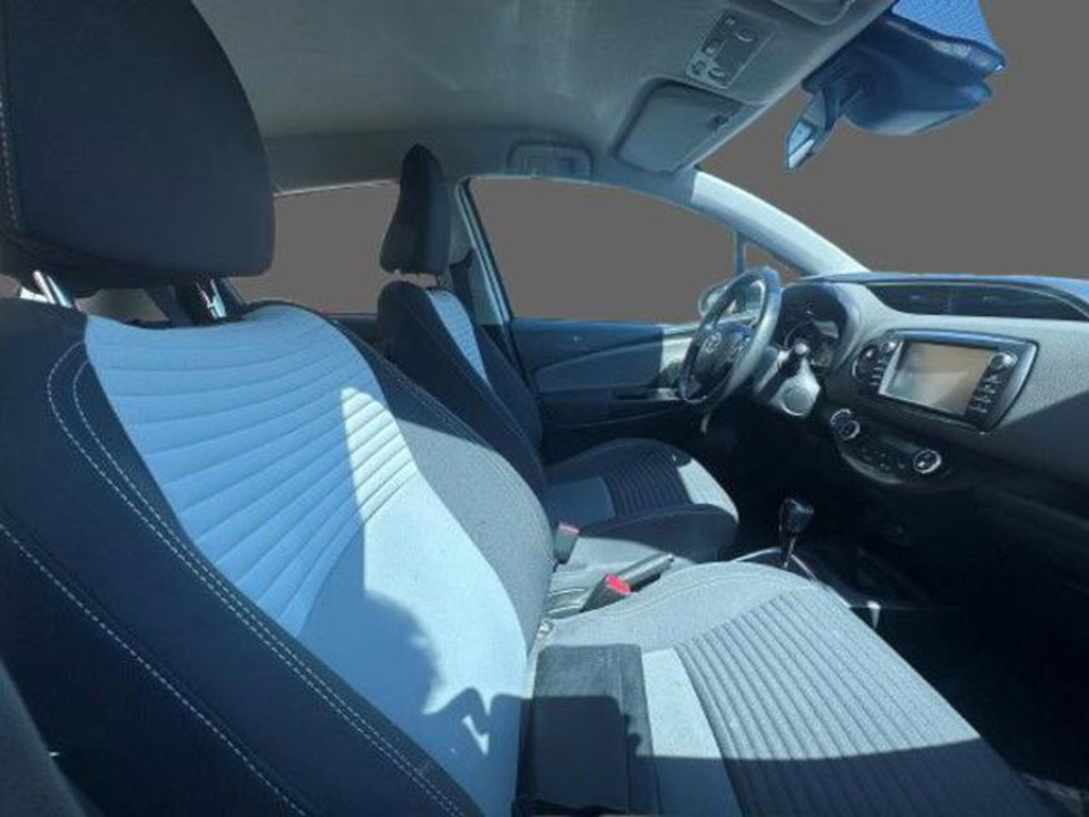 Toyota Yaris 1.5 Hybrid 5 porte Energy (2)